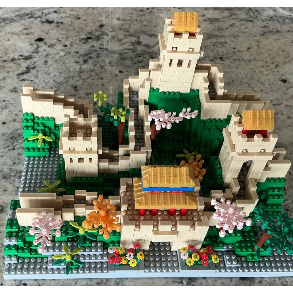 Great Wall China Yanmenguan Building Unassembled Block Set 2000 Pcs Architecture